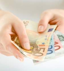 billetes-manos.jpg