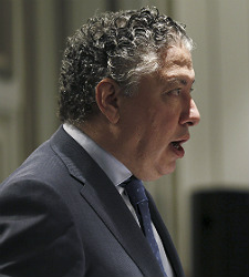 tomas-burgos-225-250.jpg