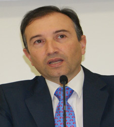 Laureano León