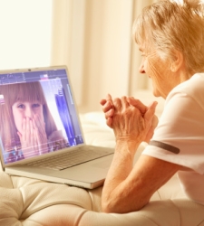 videollamada-abuela-nieta.jpg