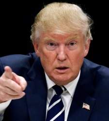 trump-dedo-amenaza.jpg