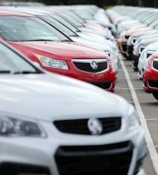 coches-fila.jpg