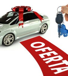 Los <b>concesionarios</b> descontaron una media de 4.102 euros por coche en 2013