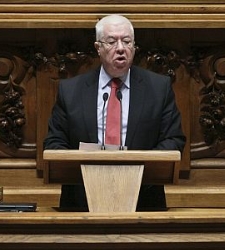 teixeira-dossantos-EFE-225x250.jpg