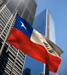 bandera-chile-edificio.jpg