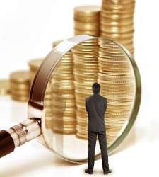 lupa-dinero-dreamstime.jpg