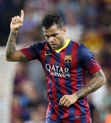 Alves-celebra-2013-reuters.jpg