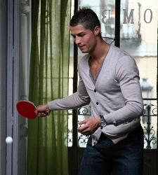 cristiano-ronaldo-bes-225x250.jpg