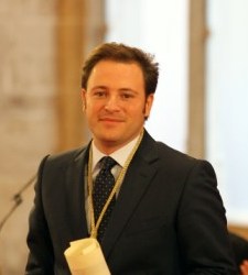 LlaoLlaoPedroEspinosa225gl.jpg