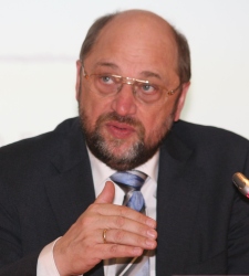 Martin-Schulz-mano.jpg