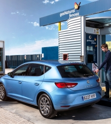 seat_leon_tgi_repostaje.JPG