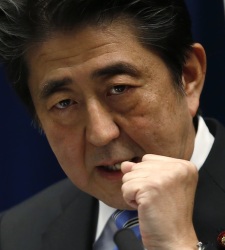 Shinzo-Abe-puno.jpg