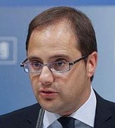 cesar-luena-ep.jpg