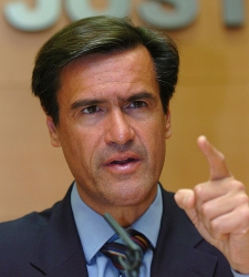 Lopez_aguilar_dedo.jpg