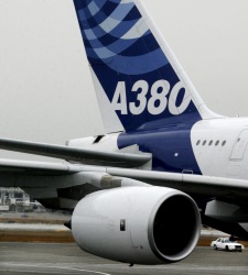 airbusA380.jpg