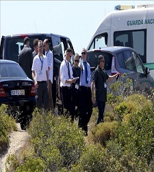 PoliciaslusosyBritanicos-efe.jpg