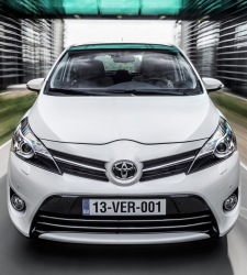 El monovolumen Verso será el primer Toyota en utilizar un motor diésel <b>BMW</b>