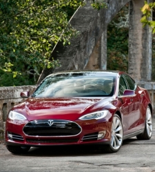 EEUU dice no a los meses de espera: un Tesla Model S vale más usado que nuevo