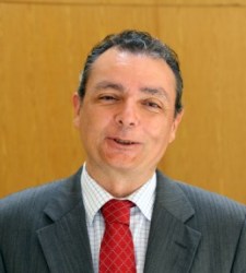 SalvadorNavarro2225gl.jpg