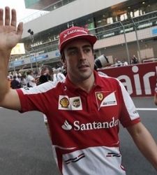 alonso-china-reuters.jpg