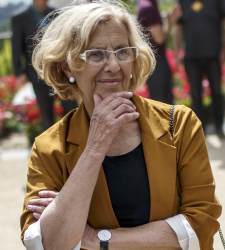 carmena-manuela-ambar.jpg