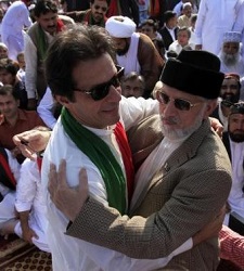 Tahirul-Qadri-AwamiTehreek-reuters.jpg