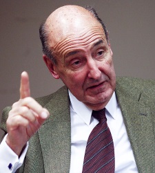 miquel-roca.jpg