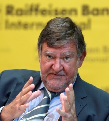 Herbert-Stepic-Raiffesein.jpg