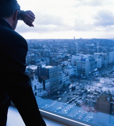 ejecutivo-ventana-thinkstock.jpg