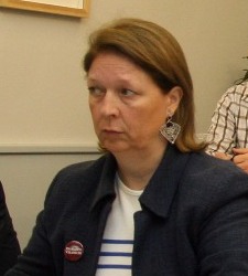 AgnesNoguera225gl.jpg