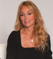 koplowitz-estheralcocer.jpg