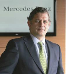 garcia-oliveros_mercedes-benz_retail_02.jpg