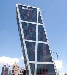 realia