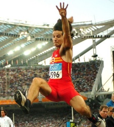 yago-lamela-efe-salto.jpg