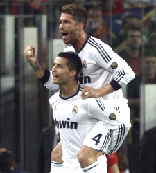 CR7-ramos-celebran-clasico-2012-reuters.jpg