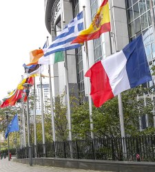parlamento-europeo-banderas.jpg