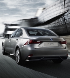 lexus_is_300h.jpg