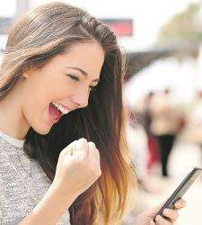 movil-joven-225-istock.jpg