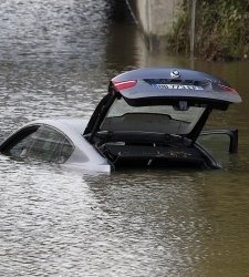 coche-agua.jpg