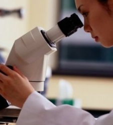 cientifico-laboratorio.jpg