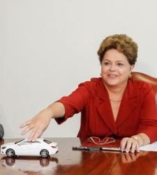 rousseff_coche_efe.jpg