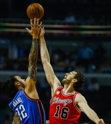 Pau-Gasol-salto-Thunder-2015-reuters.jpg