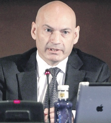 gomez-bermudez-botella.jpg