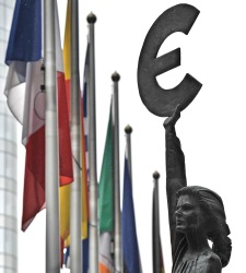Bruselas-estatua.JPG