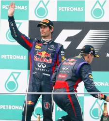 Webber-Vettel-2013-Serios-podio-sepang-reuters.jpg