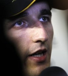 kubica_lotusrenault.jpg