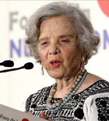 ElenaPoniatowska225-efe.jpg