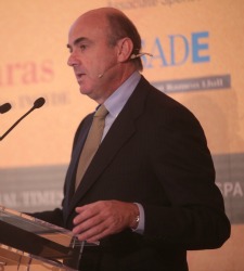 guindos-summit.jpg