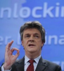 jonathan-hill.jpg