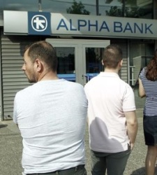 cola-banco-grecia-efe.jpg